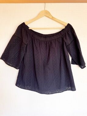 Abercrombie & Fitch Eyelet Off the Shoulder Blouse Medium